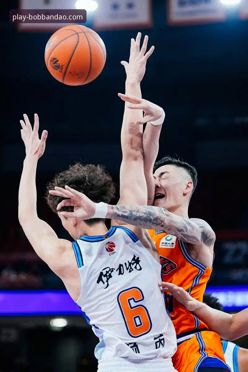 上海男篮豪取12连胜巩固榜首，BOB半岛体育平台带来沉浸式观赛体验